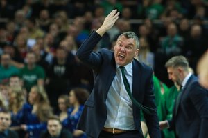 Š. Jasikevičiui ir „Barcelona“ teks veržtis diržus – klubo biudžetas mažės ne vienu milijonu