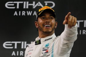 Pasaulio sporto savaitė: L. Hamiltono pergalė ir futbolo pirmenybių finišas