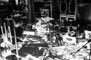 Paulius Kilbauskas ir Tomoo Nagai pristatė naują unikalų triukšmo singlą „Noise“