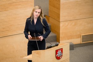 Šiltos kėdės ieškanti buvusi D. Grybauskaitės patarėja nusitaikė į Šveicariją