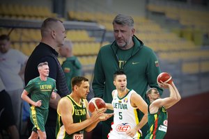 Klausimas, neduodantis ramybės: ar Lietuvos rinktinėje dar yra vietos „senukams“?