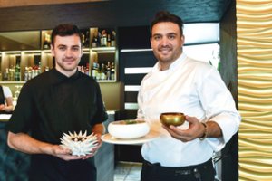 Restoraną įkūręs garsusis romas net cepelinus barsto aukso dulkėmis