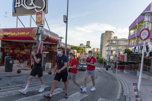 Ispanijos pareigūnai Maljorkoje tramdo girtaujančius turistus