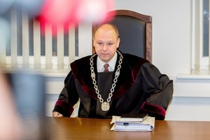 Teisėjų garbės teismas skyrė griežtą papeikimą neblaiviam vairavusiam M. Striaukui