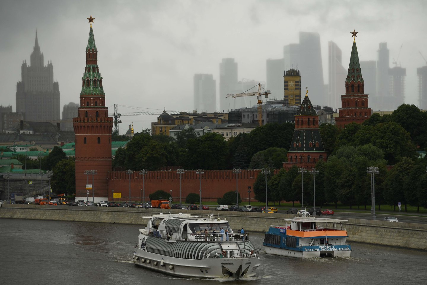 Rusijos ambasada Latvijoje skambiai pareiškė – Latvija savo noru įstojo į Sovietų Sąjungą. Toks pranešimas supykdė Latvijos užsienio reikalų ministrą Edgarą Rinkevičių.<br>AFP/Scanpix nuotr.