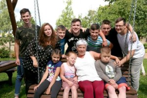 Daugelį stebinanti šeima iš Rokiškio rajono didžiuojasi Pakapinių mafijos vardu