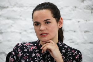 Baltarusijoje tūkstančiai susirinko į kandidatės S. Tichanovskajos kampanijos mitingą