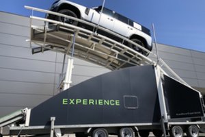 Į Vilnių atgabena unikalią platformą – leis ekstremaliomis sąlygomis išmėginti visureigius