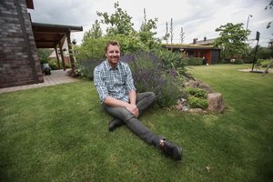 Atsipūtęs vyrukas iš Kauno vos spėja suktis: tįsta eilės norinčiųjų jo paslaugų