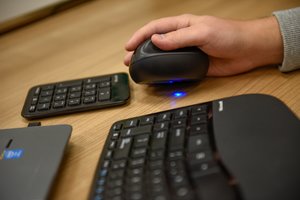 JAV tikisi sukurti „praktiškai neįveikiamą“ interneto kvantinio ryšio tinklą