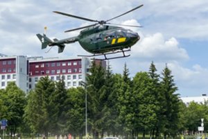 Ankstų rytą Vilniuje – ypatinga operacija: leidosi sraigtasparnis su jauno donoro širdimi