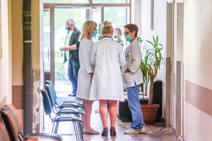 Nuotolinių gydytojų konsultacijų era baigėsi: Vyriausybė pritarė pokyčiams