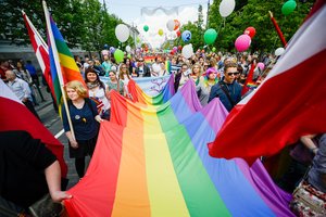 ES atsisakė skirti dotacijų prieš LGBT bendruomenę nusistačiusiems miestams
