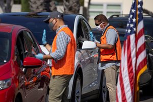 Jungtinėse Valstijose COVID-19 aukų skaičius viršijo 150 tūkst., Kinijoje – nerimą kelianti statistika