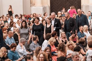 Pirmuosius „bohemiečių“ vasaros pasirodymus VU kieme vainikavo prezidento vizitas