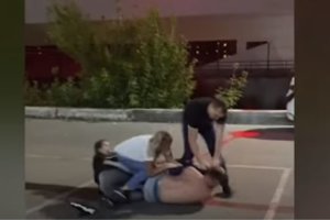 Rusijoje pasaulio kikbokso čempionė ir boksininkas gatvėje smūgiu užmušė žmogų