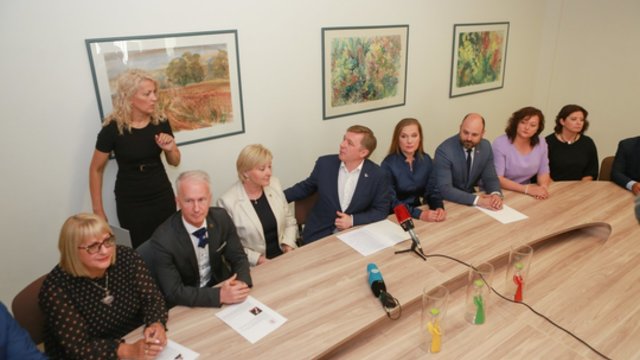 R. Karbauskis pristatė valstiečių partijos Kauno miesto ir rajono narius artėjančiuose Seimo rinkimuose