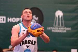 Jonas Mačiulis lieka rungtyniauti Graikijoje