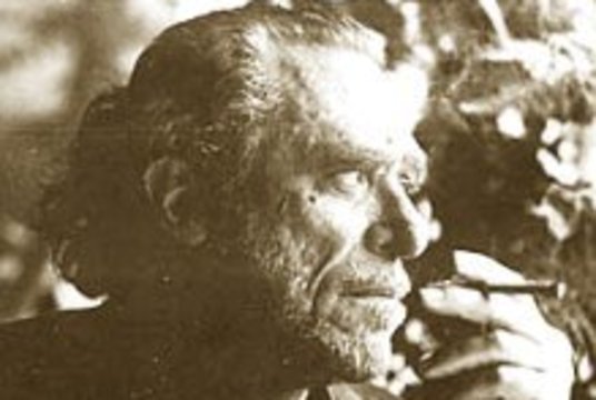 1920 m. gimė vokiečių kilmės JAV rašytojas Charlesas Bukowskis. Laikomas šiurkštaus, vadinamojo purvinojo, realizmo pradininku literatūroje. Mirė 1994 m.<br>wikipedia