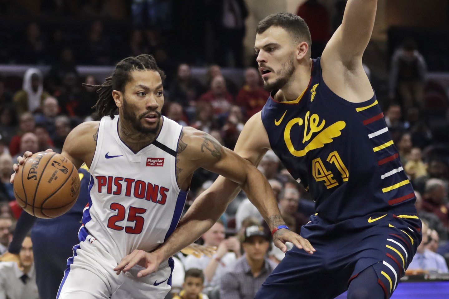 Ante Žižičius (dešinėje) neatsiskleidė NBA.