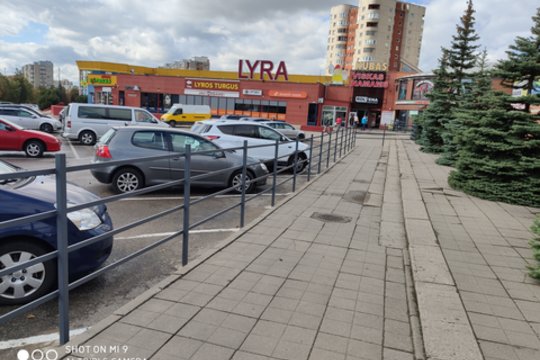 Už savavališkai pastatytą tvorą „Šiaulių lyra“ privalės sumokėti baudą