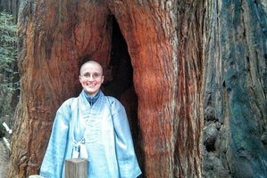 Kraupioje avarijoje prie Plungės žuvusi budizmo mokytoja į Lietuvą buvo grįžusi tik trumpam