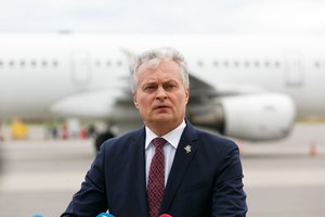 Tęsiantis skandalams dėl COVID-19 testų – žinutė iš Prezidentūros: A. Veryga negali likti nuošalyje