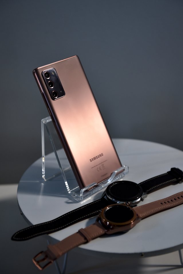  Rugpjūčio penktąją „Samsung“ pristatė dešimtosios kartos savo „Note“ flagmaną – tiksliau, dvi jo versijas: „Samsung Galaxy Note 20“ ir „Samsung Galaxy Note 20“. Taip pat buvo pristatyti naujausios kartos „Galaxy Watch“.<br> V. Ščiavinsko nuotr.