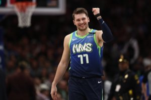 NBA naktis: istorinis L. Dončičiaus pasirodymas, serbo košmaras bei pergalingas metimas