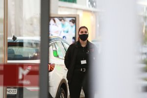 Epidemiologai aiškinasi naujausius COVID-19 atvejus Lietuvoje, akiraty – populiarus Vilniaus klubas 