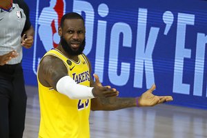 NBA naktis: antausis „Lakers“ komandai ir dominuojantis „Celtics“ puolimas
