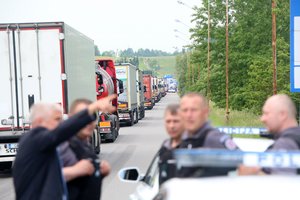 Augant nerimui dėl situacijos Lenkijoje Lietuva svarsto apie veiksmus: daugiau pareigūnų, griežta kontrolė