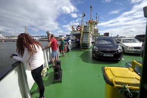 Keliantis keltu moksleiviams siūloma taikyti 50 proc. nuolaidą