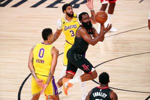 „Lakers“ toliau buksuoja, o „Grizzlies“ praranda pozicijas aštuntuke