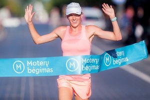 Į Vingio parką sugužės moterys iš visos Lietuvos: startuos jau aštuntasis „Moterų bėgimas”