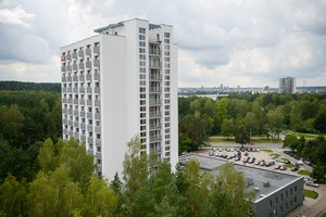 Studentai baiminasi antrosios koronaviruso bangos: susidomėjimas nuoma kritęs kartais