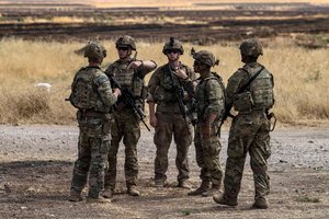 Pentagonas tikisi iki lapkričio Afganistane liks mažiau nei 5 000 karių