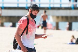 Ragina į paplūdimius grąžinti kaukes: siūlo ir daugiau ribojimų, Palangos policija pasiruošusi tikrinimams
