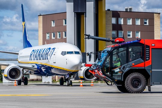 Kauno oro uostas nusipirko du automobilius: primena F-1 bolido ir kosminio laivo hibridą