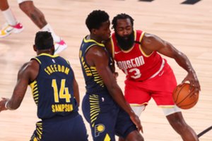 NBA naktis: siautėjęs J. Hardenas bei dar viena čempionų pergalė