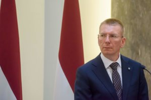 Latvija – už sankcijas Baltarusijos pareigūnams, atsakingiems už protestų malšinimą