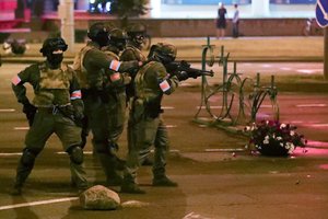 Protestuotojas prabilo apie pareigūnų žiaurumą: „Mane mušė apie 10 vyrų. Iki šiol negaliu normaliai kvėpuoti“