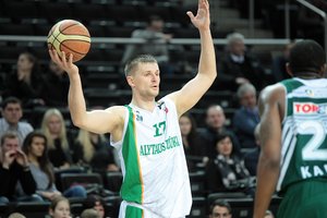 Į Seimo rinkimus žengiantis A. Jomantas nuo krepšinio nenutols: pasirašė naują sutartį