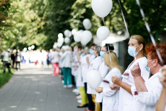 Vilniuje – medikų organizuojama akcija Baltarusijos žmonėms palaikyti.<br>T.Bauro nuotr.