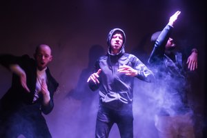 Spektaklyje „Pizdukas“ gros grupės BIX būgnininkas Gintas Gascevičius