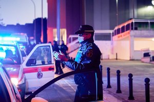 Ispanijoje dėl COVID-19 protrūkio uždaromi naktiniai klubai, uždrausta rūkyti gatvėse