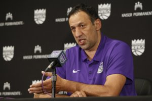 V. Divacas traukiasi iš „Kings“ klube užimamų pareigų