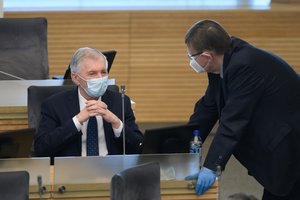 „Socialdarbiečiai“ siūlo įteisinti partnerystę, bet tik vyro ir moters