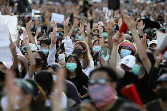 Tailande prieš naują demokratijos šalininkų protestą auga įtampa