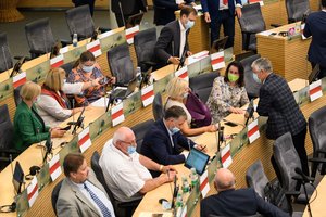 Seime beveik vieningai priimta rezoliucija dėl padėties Baltarusijoje: pasiūlė planą